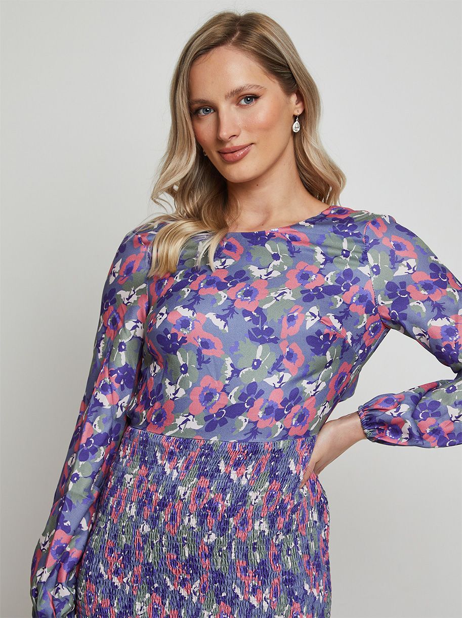 V Neck Long Sleeve Floral Mini Dress in Blue