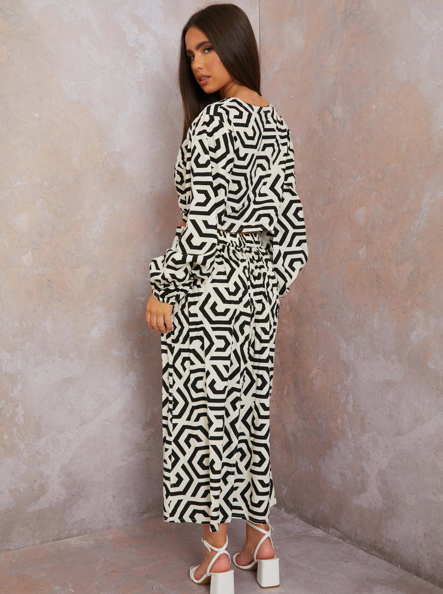 Geometric Print Maxi Skirt in Monochrome